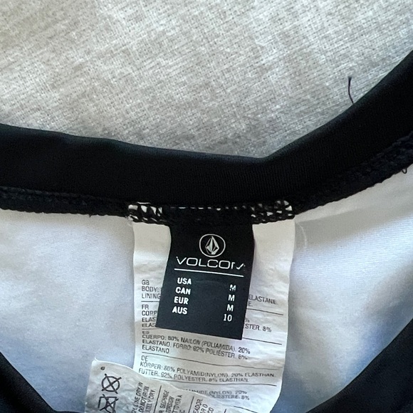 Volcom Black and White Apparel - Picture 2 of 3